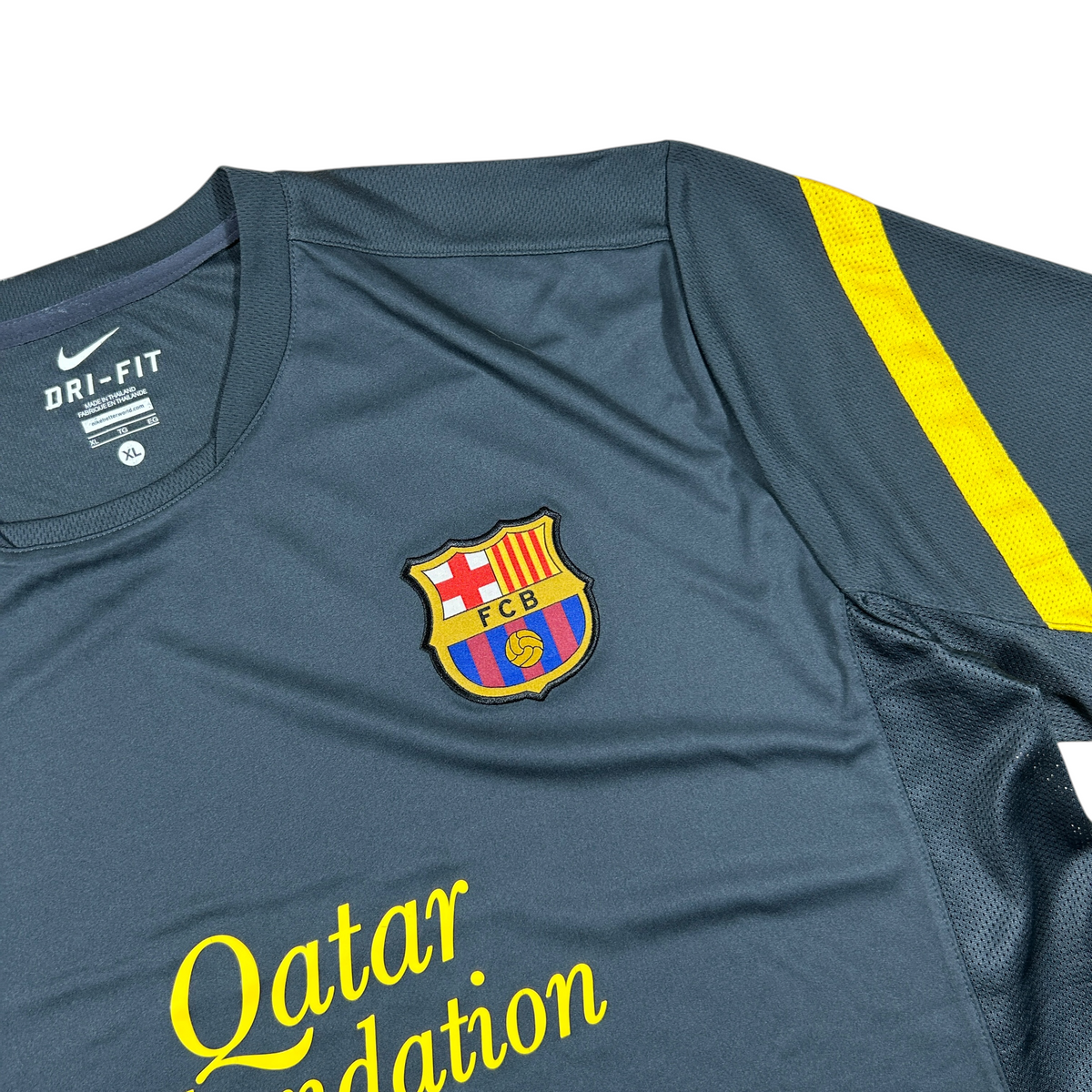 ‘11-‘12 Nike FC Barcelona Qatar Foundation Training Shirt
