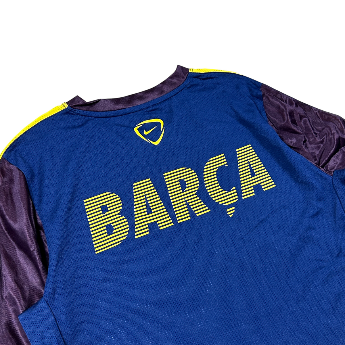 ‘15-‘16 Nike FC Barcelona Pre-Match Shirt