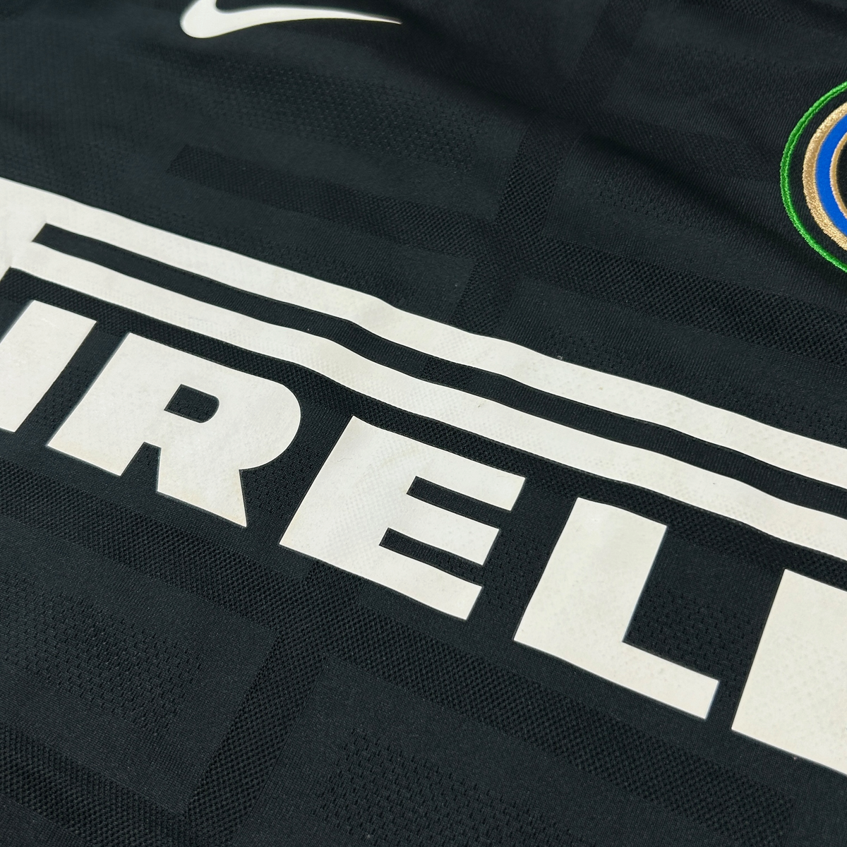 ‘09-‘10 Nike Inter Milan Pirelli Training Shirt