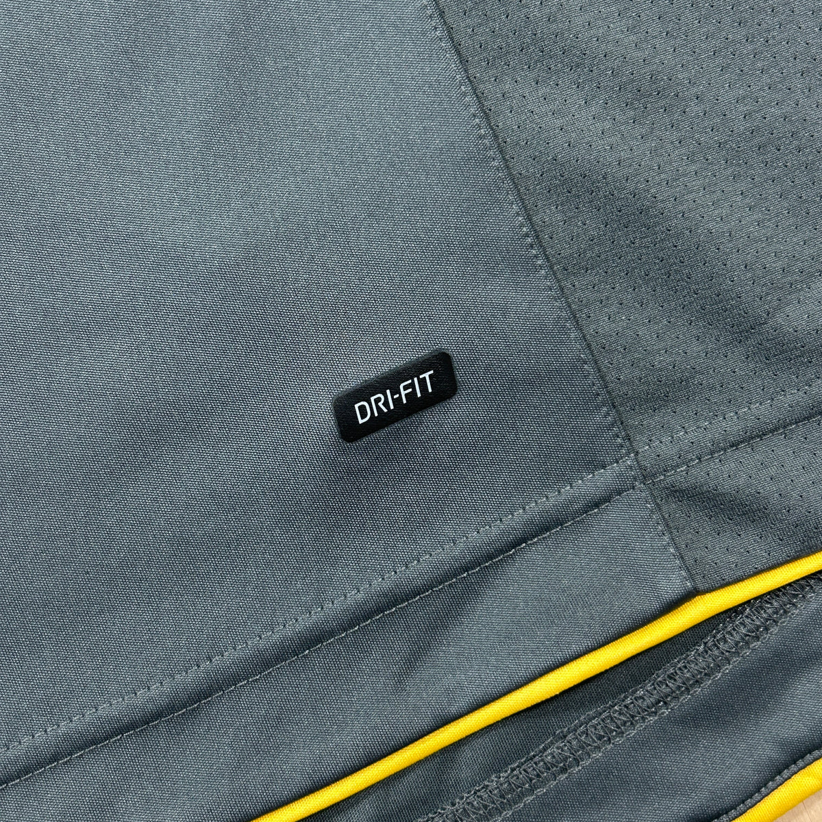 ‘01-‘02 Nike Club América Training Shirt