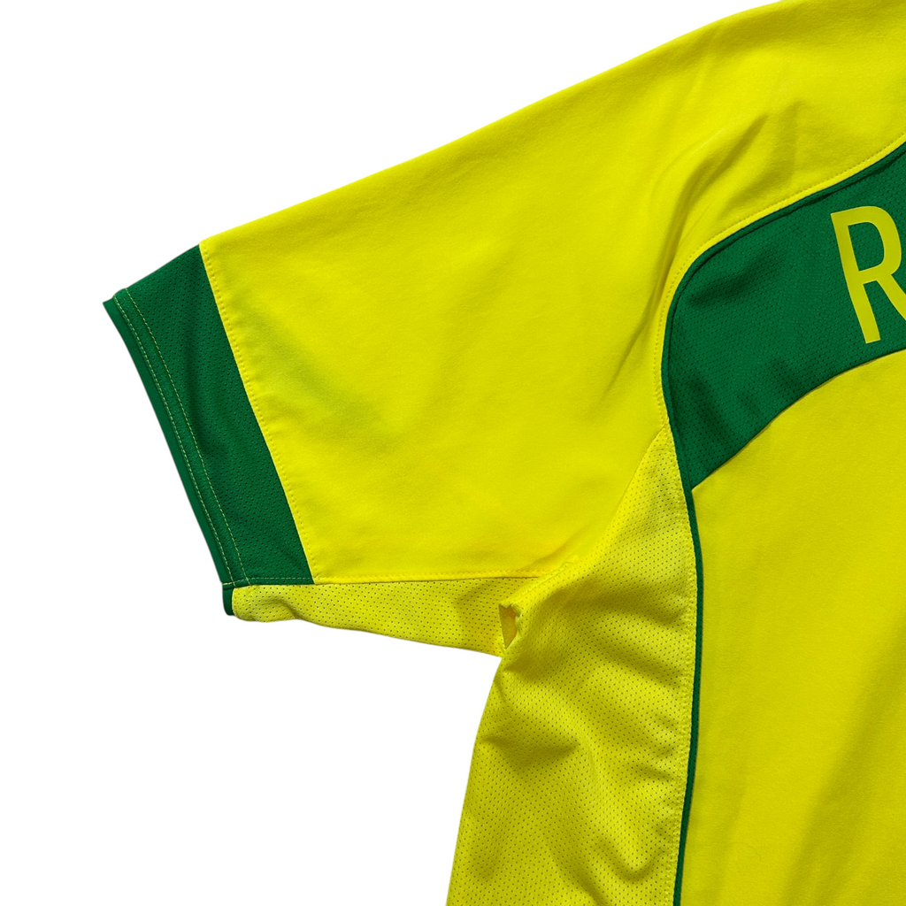 ‘04-‘06 Nike Brazil Home Shirt Ronaldo #9