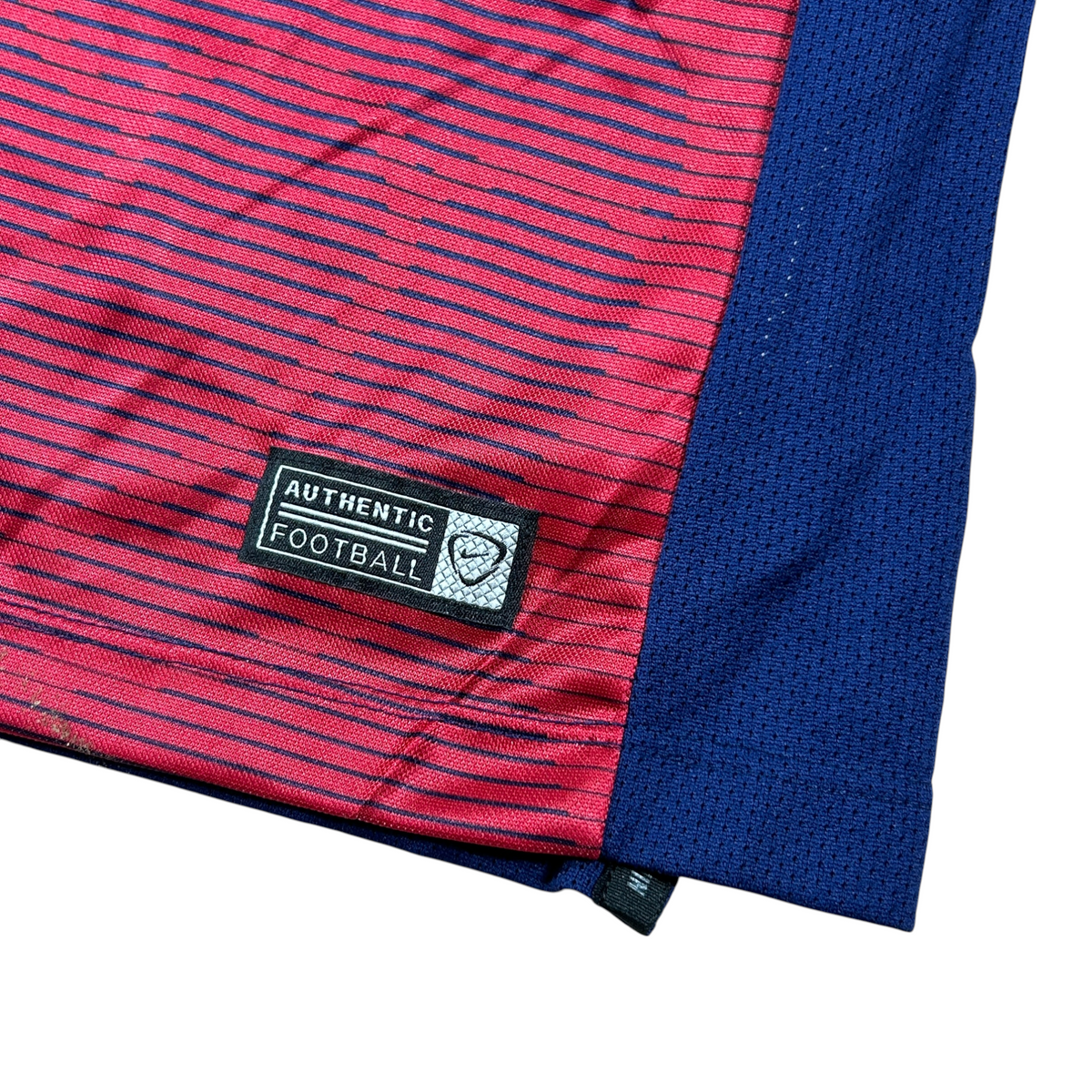 ‘15-‘16 Nike FC Barcelona Pre-Match Shirt